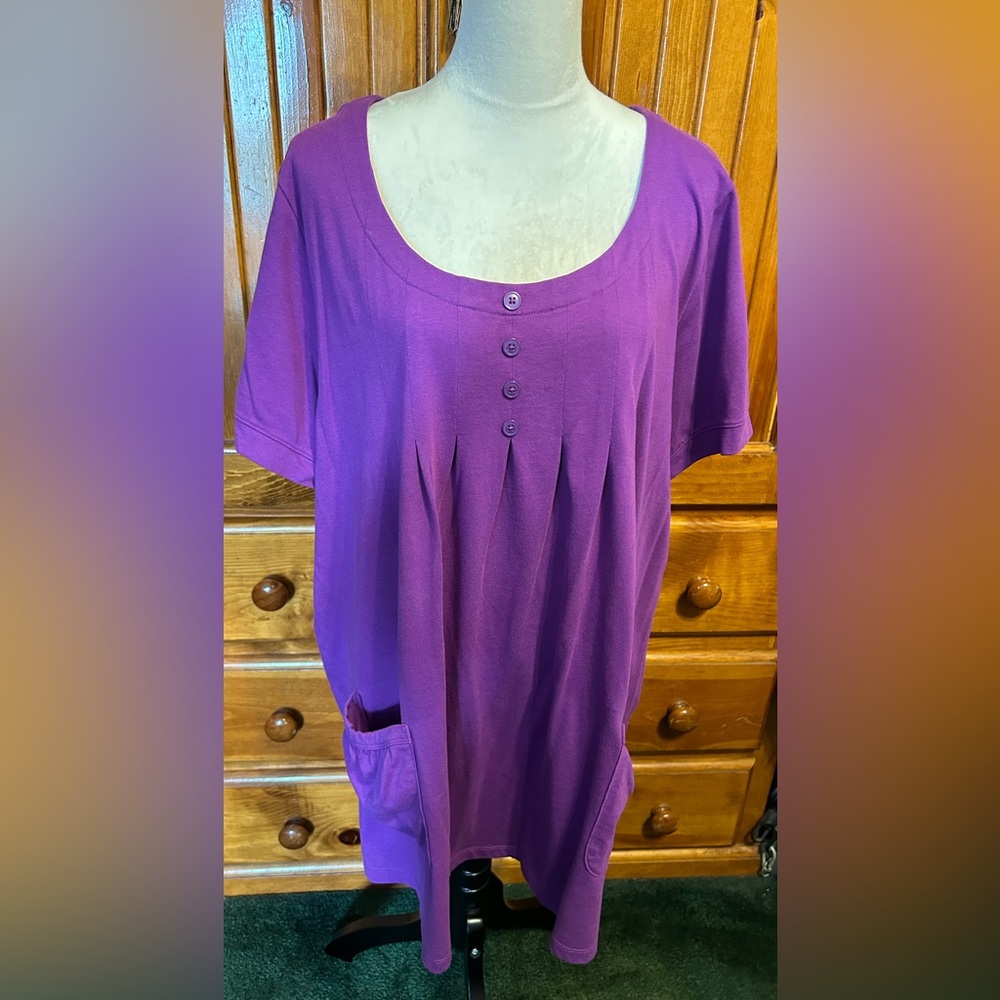 Romans Midnight Violet size 1X pleated front side pocket tunic.
